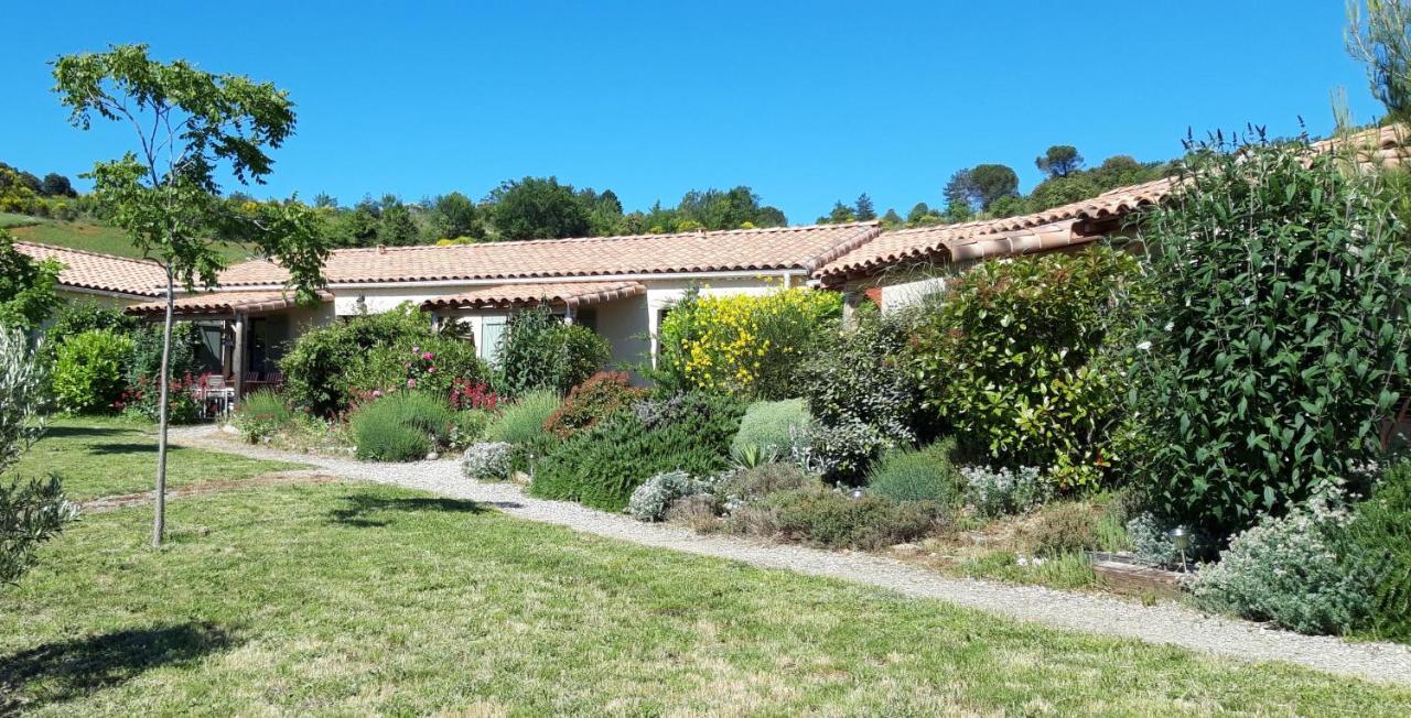 Gites "Entre Les Vignes" Tourreilles Exterior photo